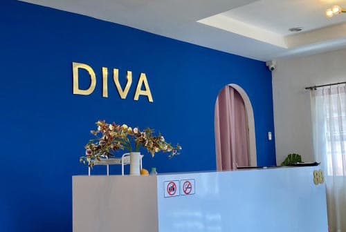 ภาพถ่ายแสดงการตกแต่งภายนอก ภายใน พนักงาน และบรรยากาศของDIVA Spa and Massage