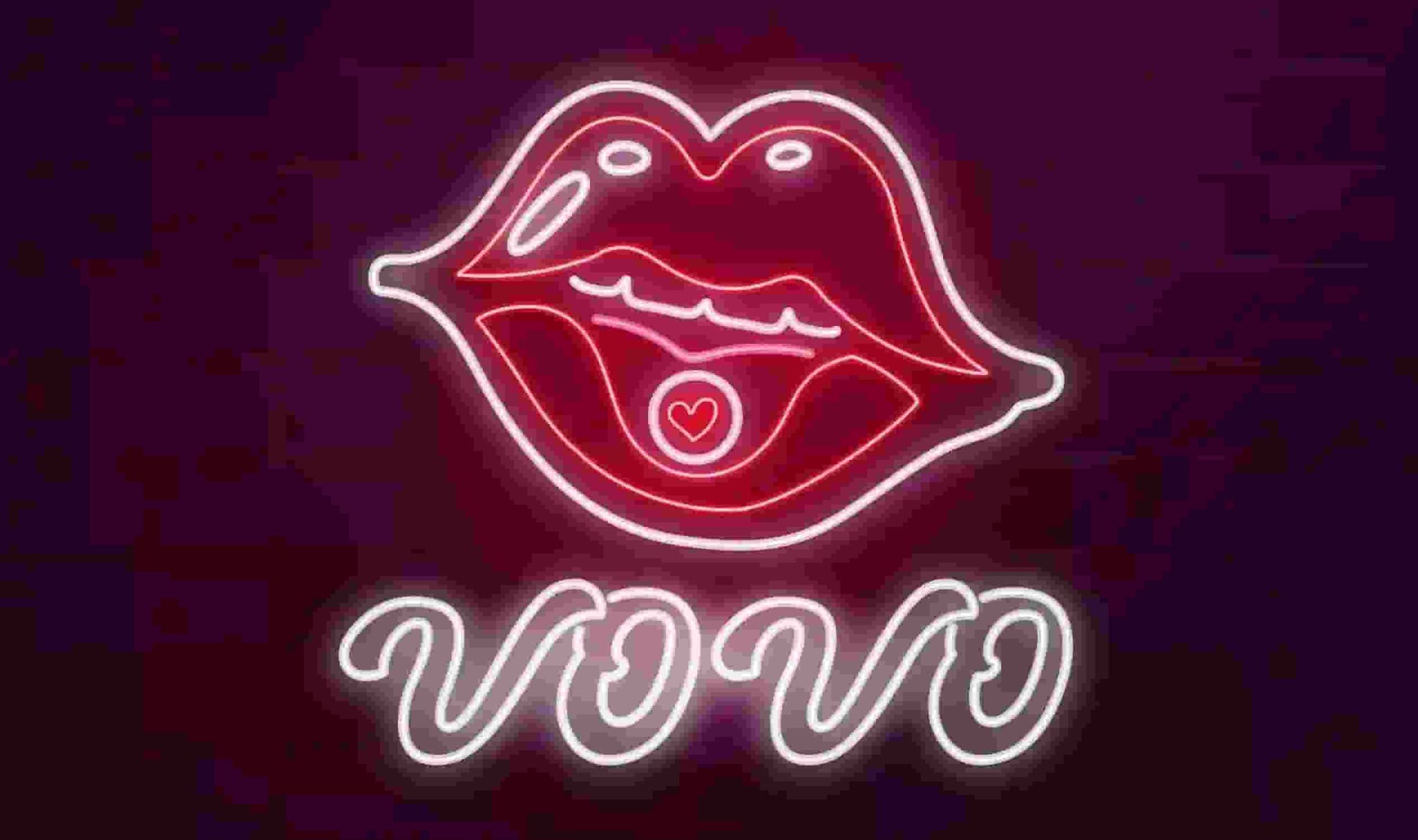 ภาพถ่ายแสดงการตกแต่งภายนอก ภายใน พนักงาน และบรรยากาศของVovo